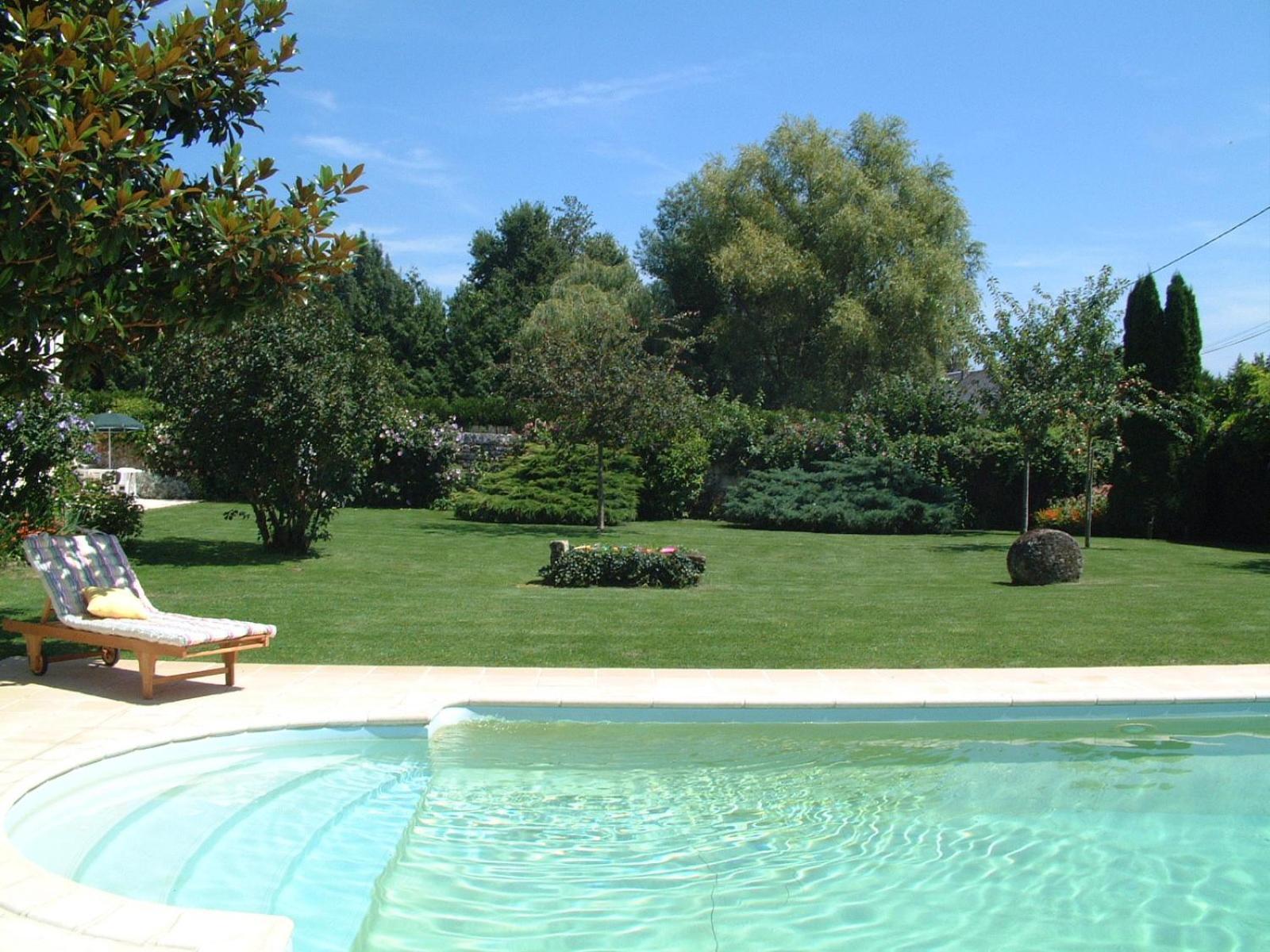 Le Clos De La Chapelle - Gite Les Glycines Exterior photo